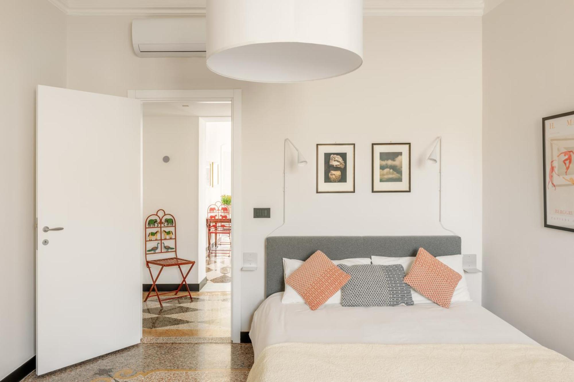 Cosy Apartment With Terrace Генуя Экстерьер фото